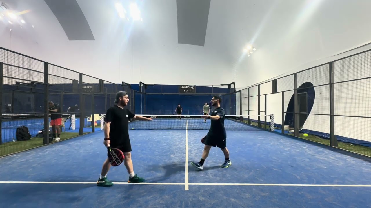 Padel azul , lasciamo stare….