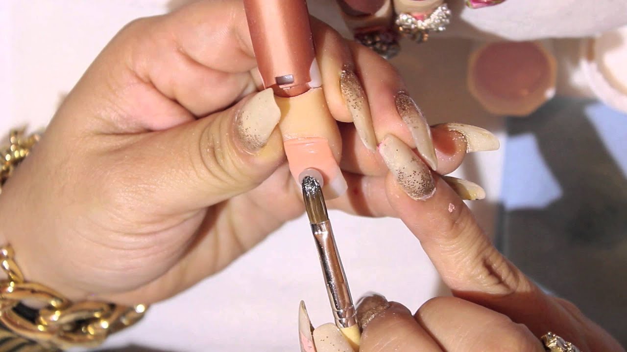 Principiantes En uñas Acrilicas y  lo q necesitan
