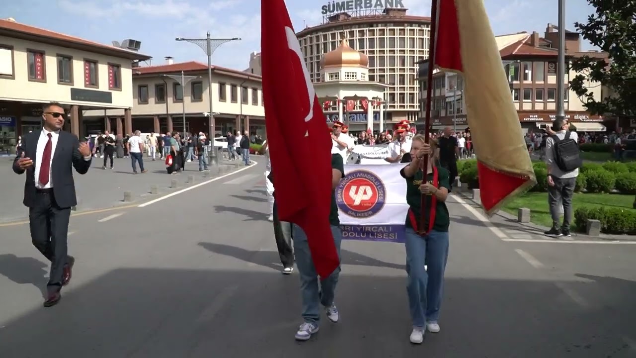 SIRRI YIRCALI ANADOLU LİSESİ 40. YIL KORTEJİ