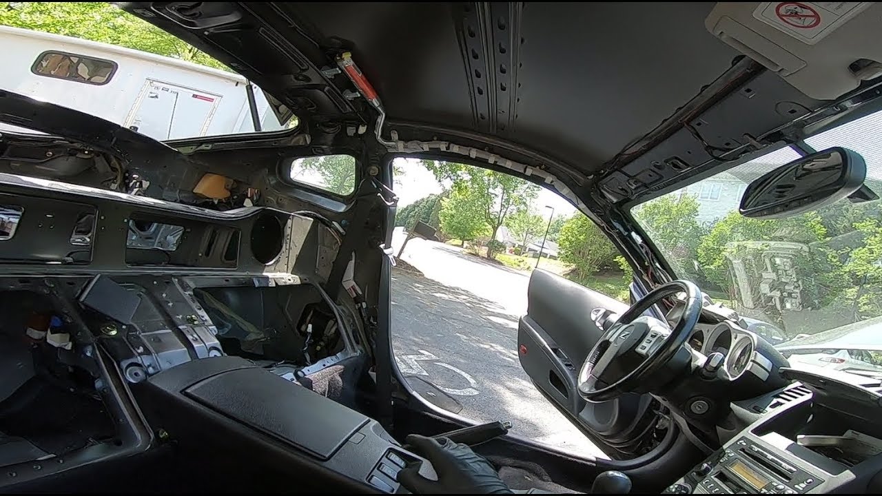 350Z Gutting The Interior, Weight Reduction And Custom Mounting The Dome Light