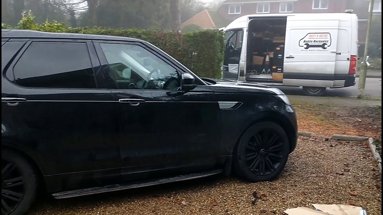 Land Rover Discovery 5 Drivers Window Fault.