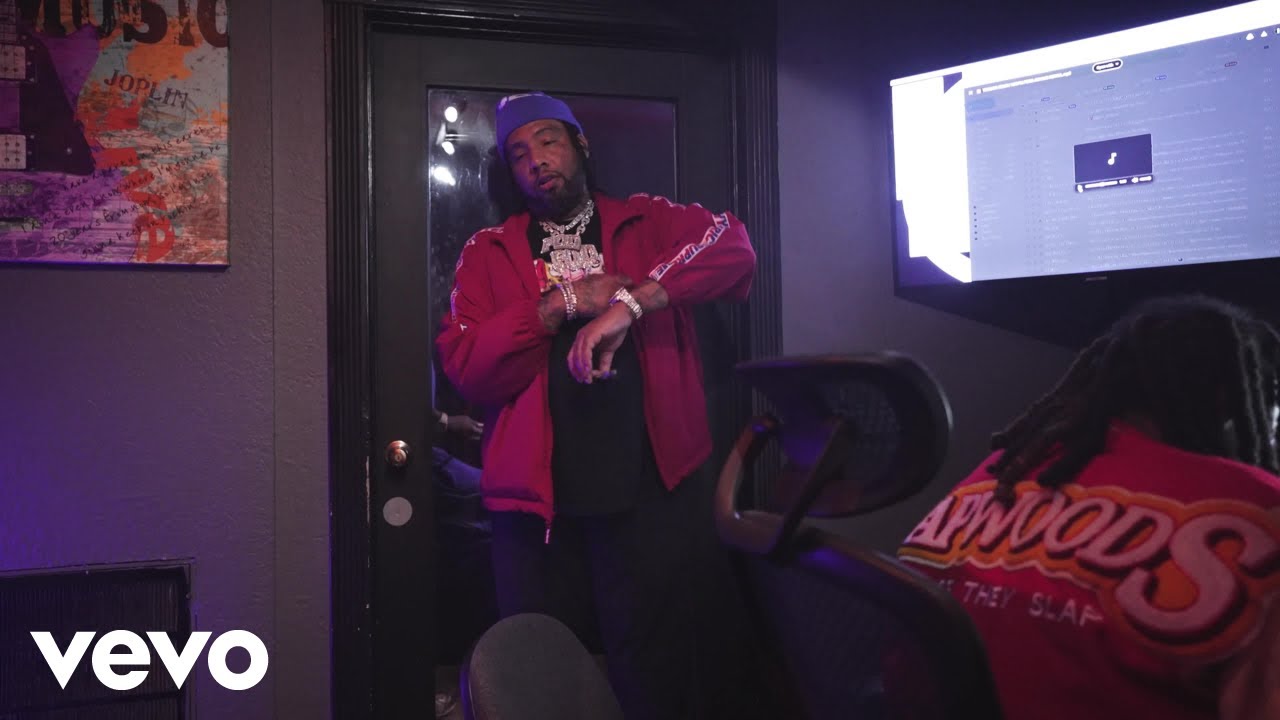 Philthy Rich, CEO Trayle - T$GO (Official Lyric Video)