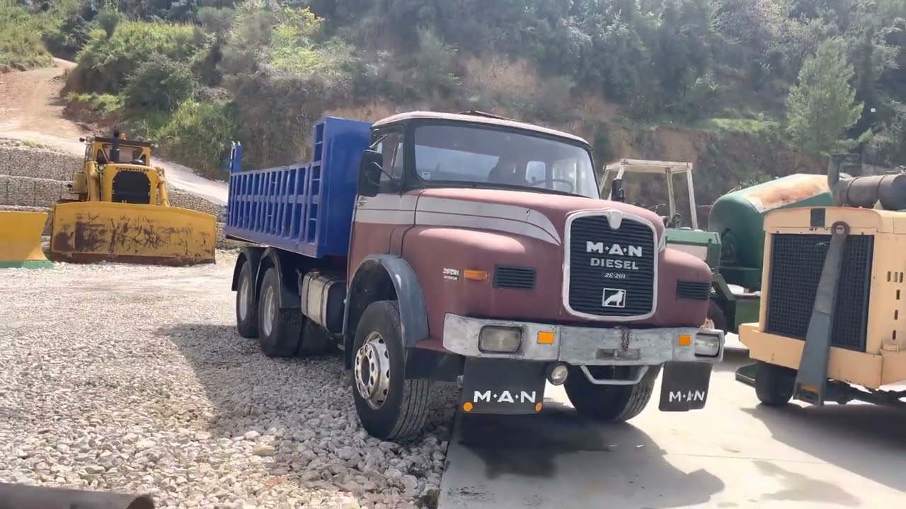 Rare MAN 26.281 6x4 nose truck #vintage #rare #oldmemories #mantrucks #oldtimer #tipper #6x4 #yard