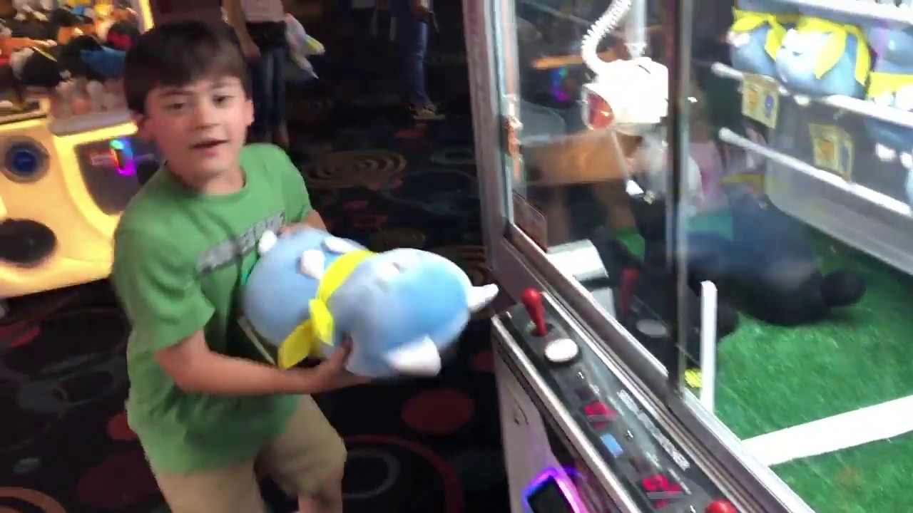 Is this a LEGAL UFO Catcher Win??????