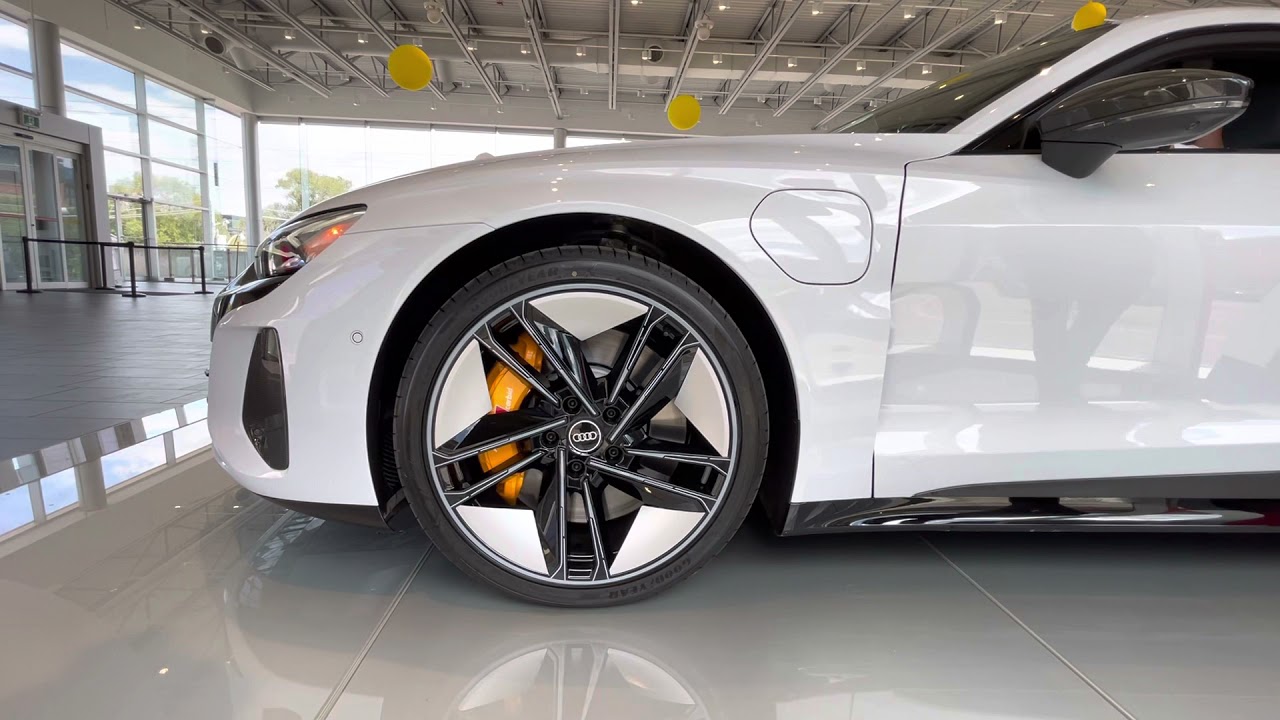 The new RS E-tron GT &ldquo;Air Suspension&rdquo;!