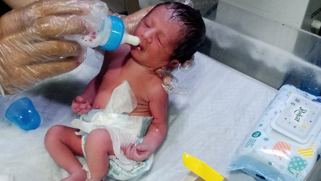 &ldquo;L.B.W Baby First Trial of Formula Feeding | Tiny Fighter&rsquo;s First Feeding Journey in the NICU 