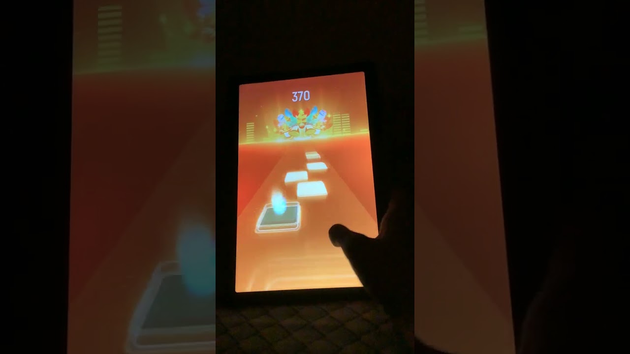 Score Squad - Hardliner | Tiles Hop | Endless Mode 7 | Record: 680 | 3.0.5 version