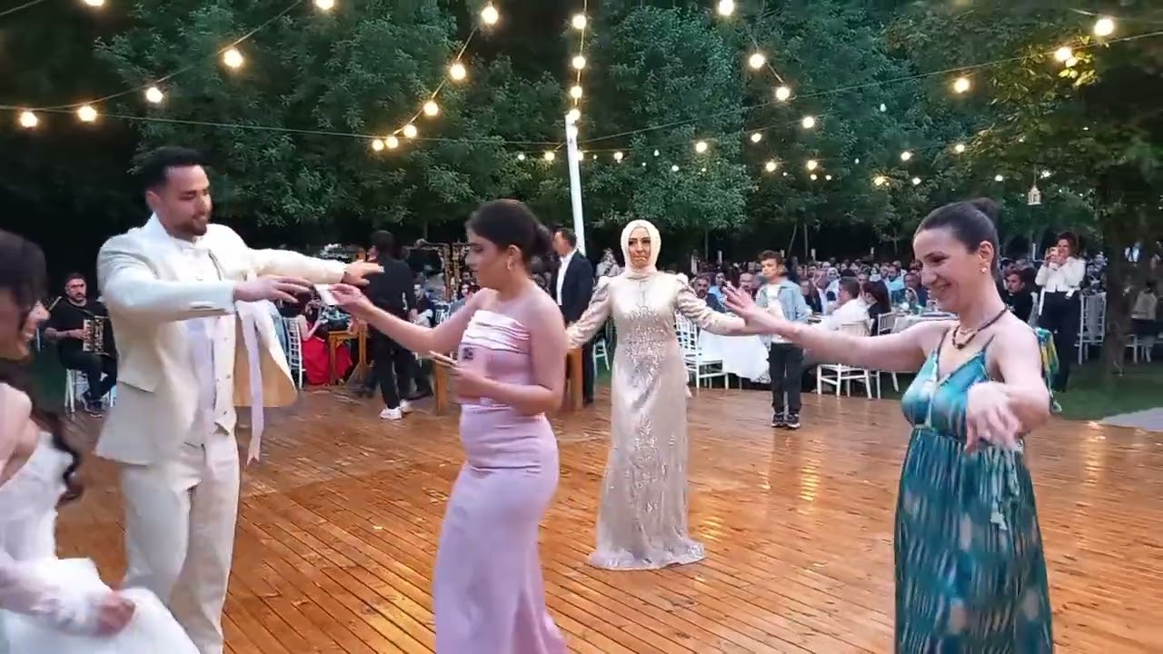 Kars yöresi düğünleri, güzel kafkas oyunları