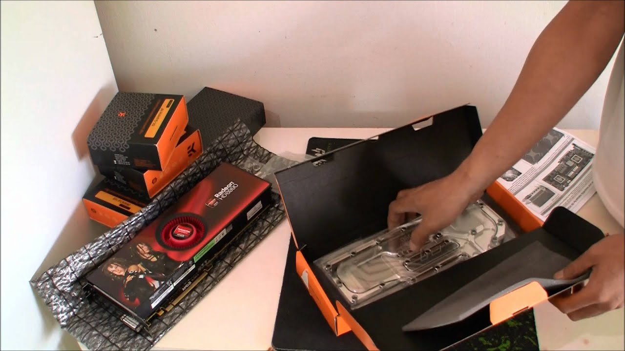 Sapphire ATi 6990  EKwaterblock FC 6990 Nickel / Plexi