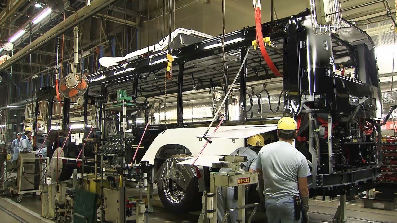 FC bus production line