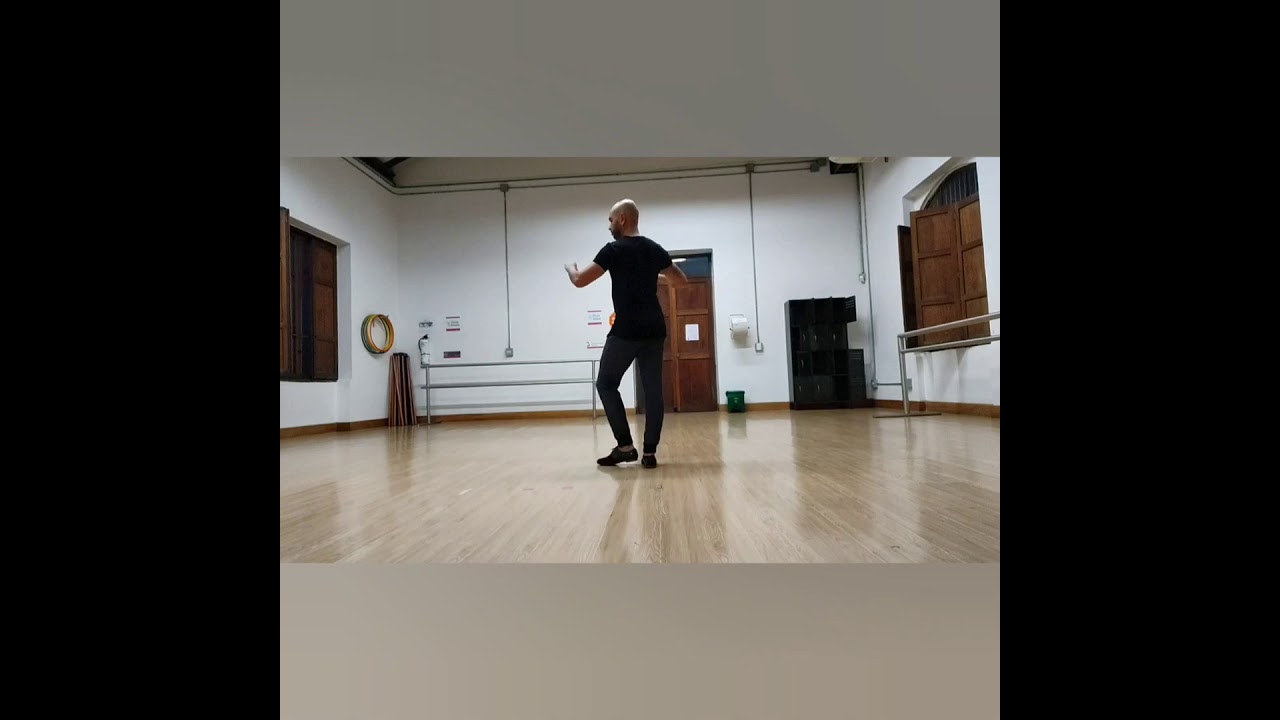Adornos para bailar Porro Marcado al estilo Medellín. #porro #baile #pasosdebaile