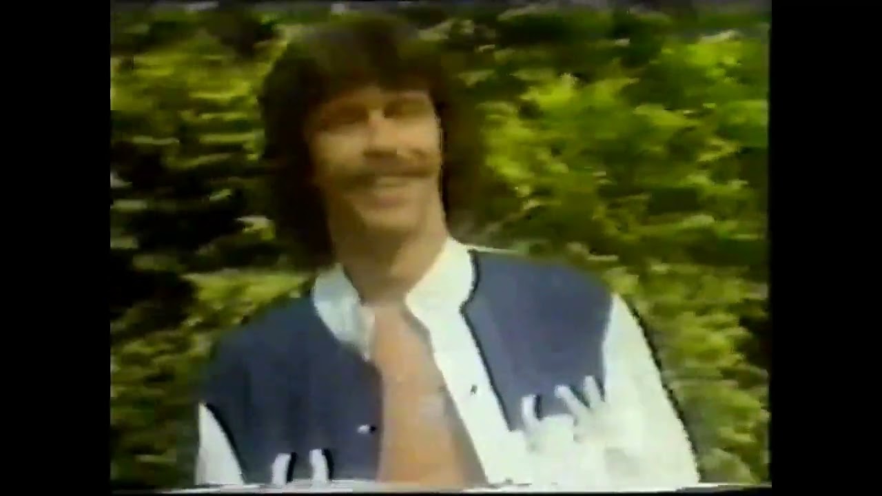 Tim Hart & Friends : What Shall We Do With A Drunken Sailor?