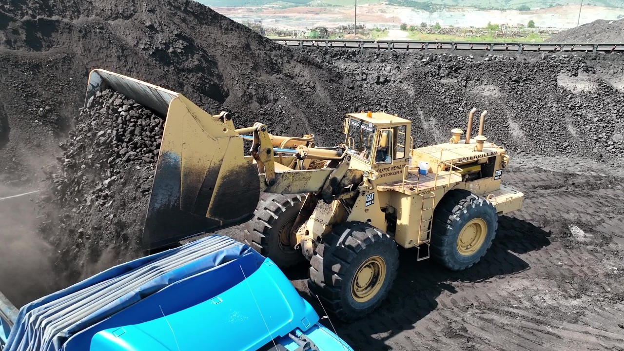 One Of The Strongest Wheel Loader Ever Built With Excellent Operator - Cat 992B - S.G.M Melidis