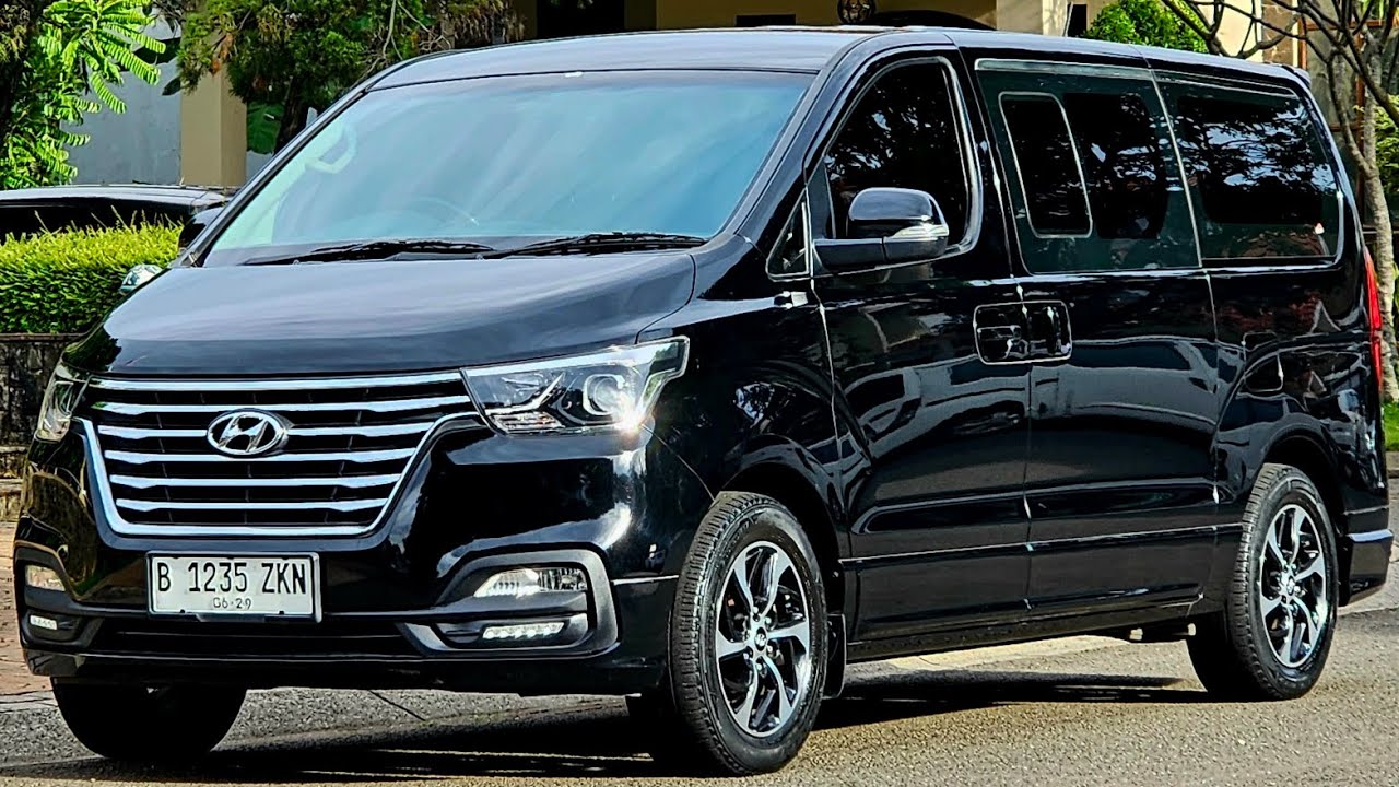 Terjual Hyundai H1 Royal Diesel 2019