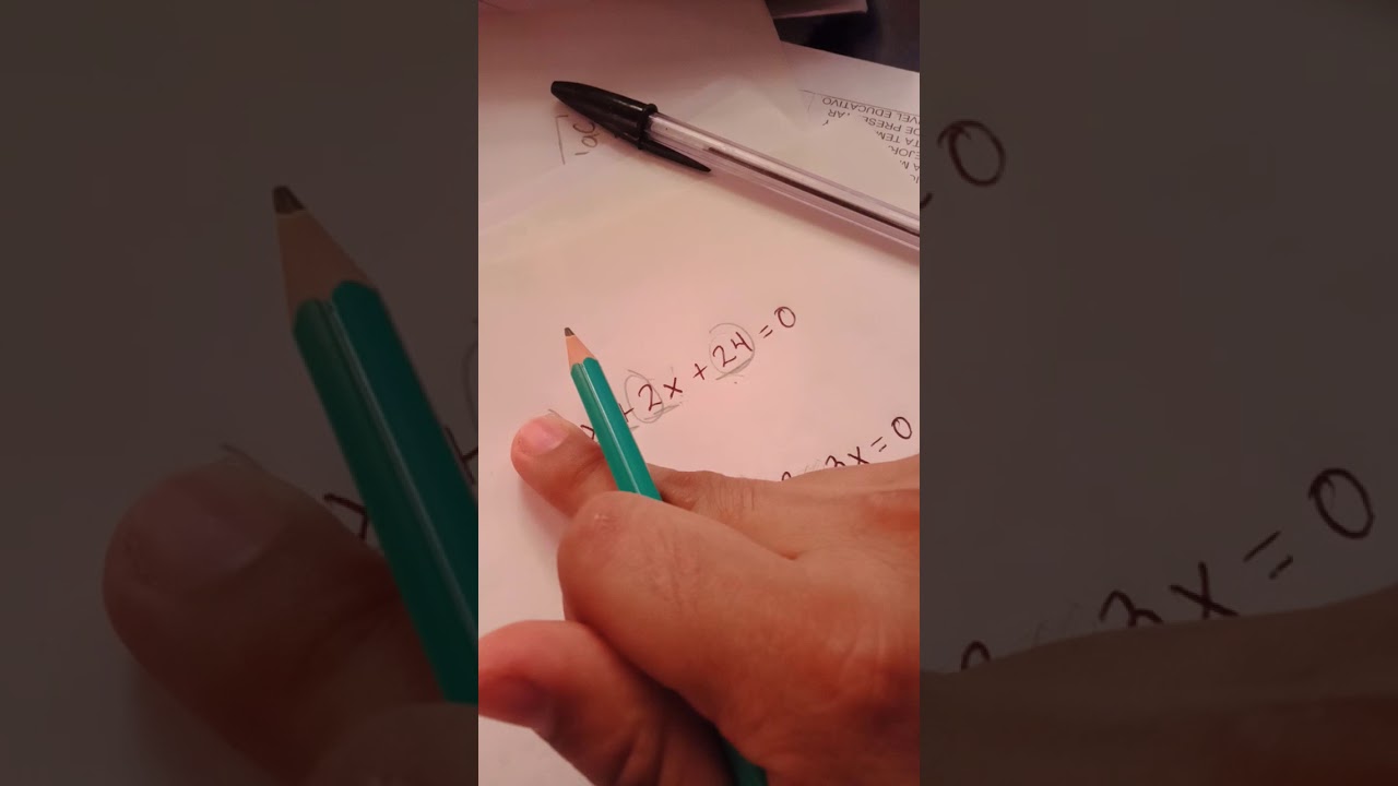 Encontrar los valores de a, b y c en una ecuación cuadrática