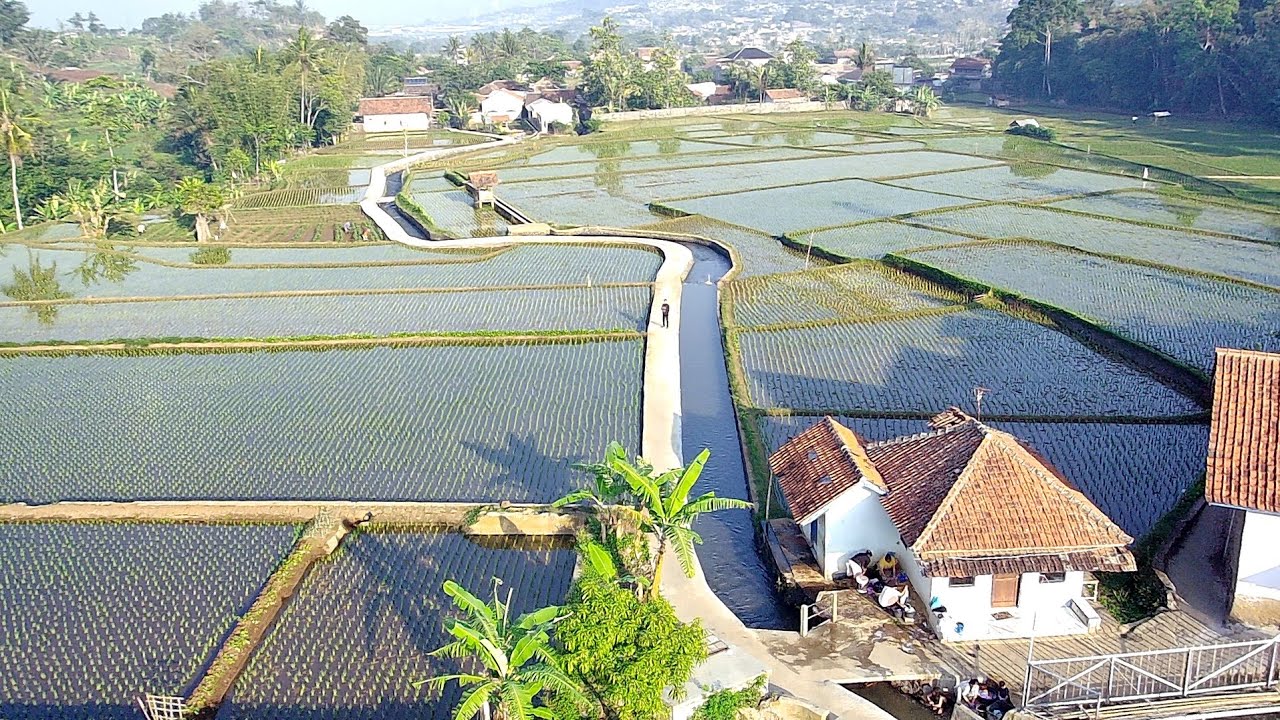 Siapa Gak Betah Coba‼️Air Deras Mengalir Pinggir Rumah, Alam Indah Airnya Berlimpah