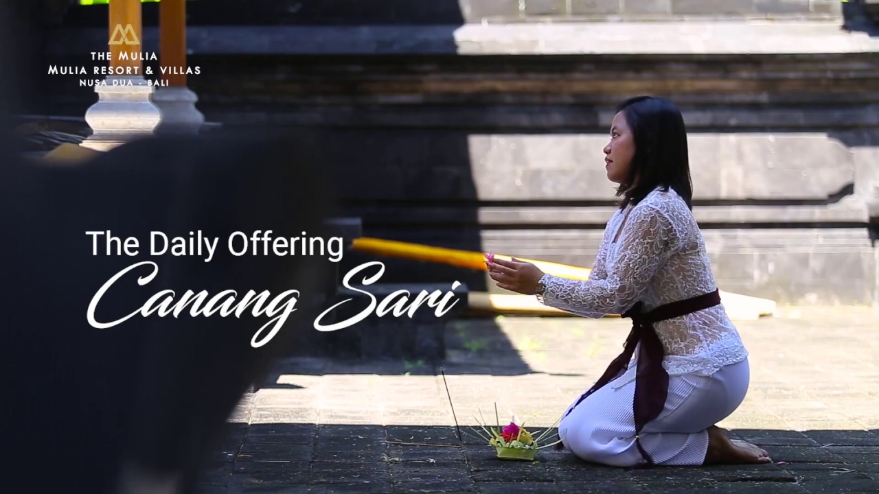 How to Make Balinese Daily Offering 'Canang Sari' | The Mulia Bali