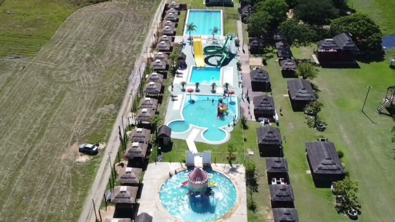 COMPLEJO TURÍSTICO 