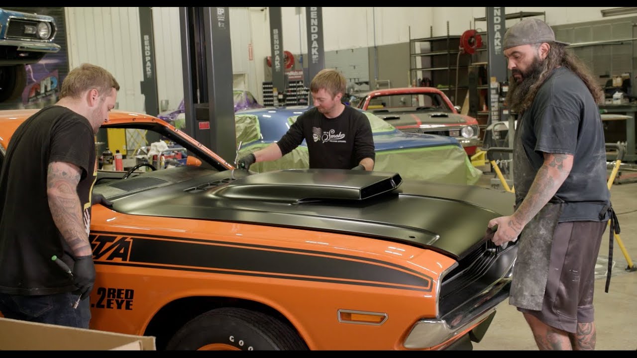 NEW NEW NEW EPISODE: FINAL WORK IS DONE ON THE SEMA 2022 CHALLENGER T/A HELLCAT REDEYE!