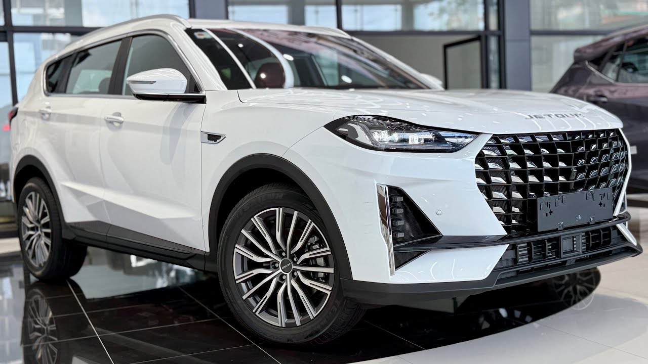New Jetour X70 Plus ( 2025 ) - 1.5L 7Seaters Luxury SUV | White Color