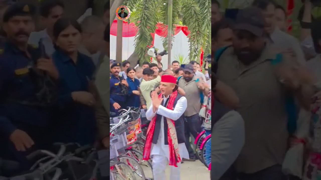 Akhilesh Yadav Birthday Celebration! 🎂🚴&zwj;♂️ #samajwadiparty #akhileshyadav #politics #shorts