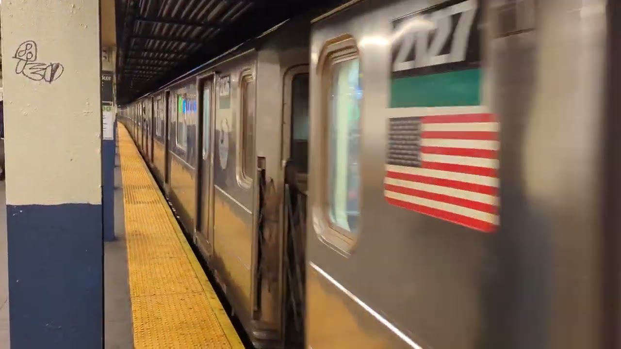 MTA NYC R62A (6) train flies out of Bleeker street