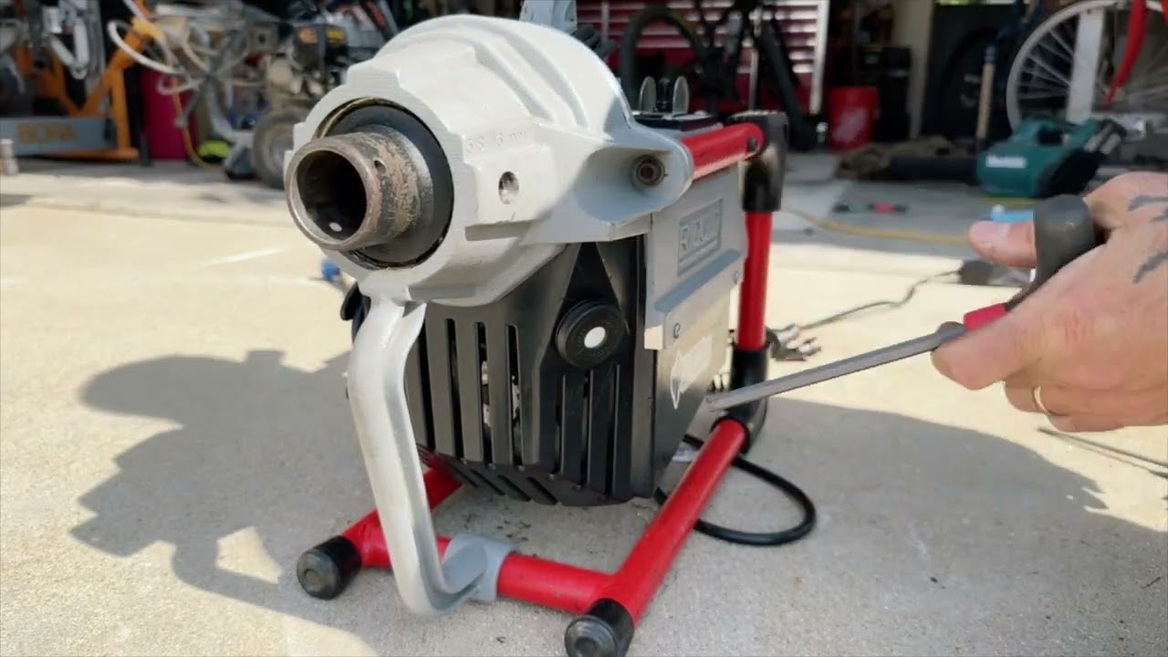 How To Use The Ridgid K60 Drain Machine