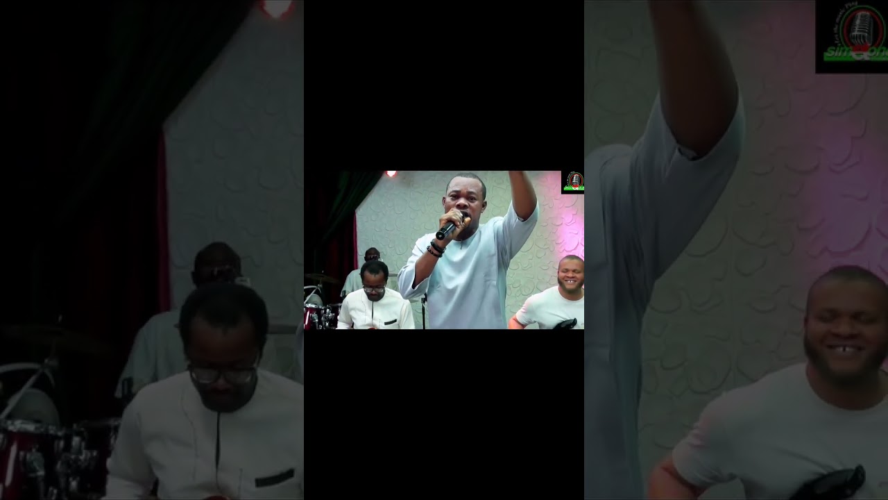 Okariri mmadu full live performance by Philip Praise 