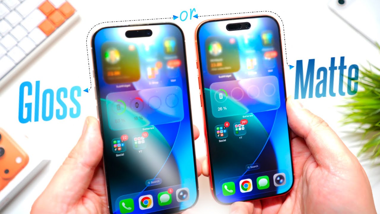 Glossy vs Matte Screen Protector on iPhone 17 Pro &ndash; Which One Should You Buy?
