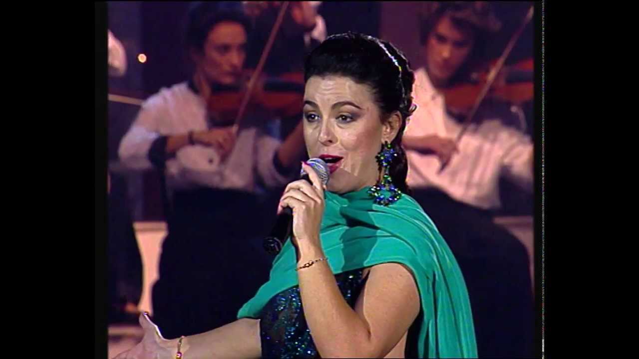 MARIA JOSÉ SANTIAGO 