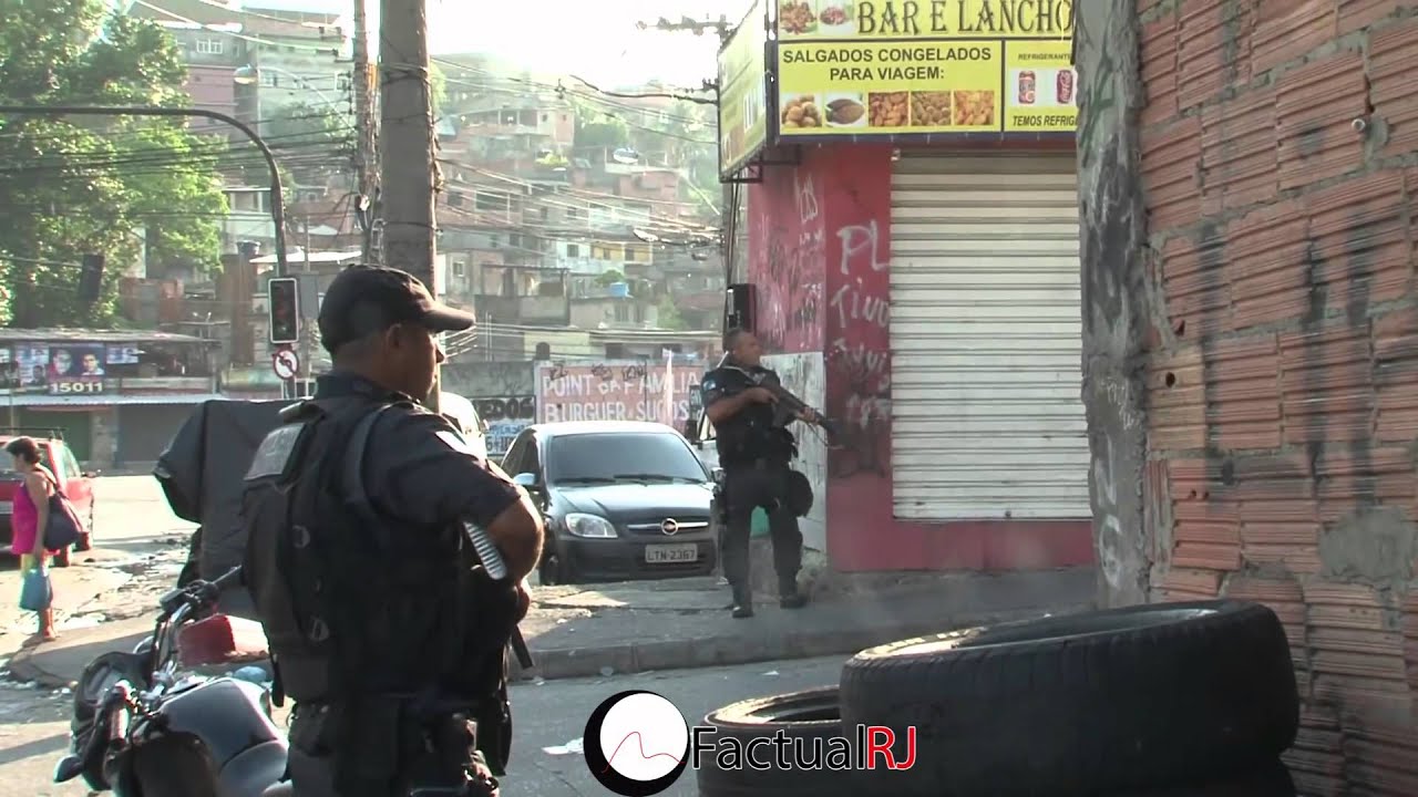 Policias de vários batlhões realizaram  operação na Pedreira Pedreira