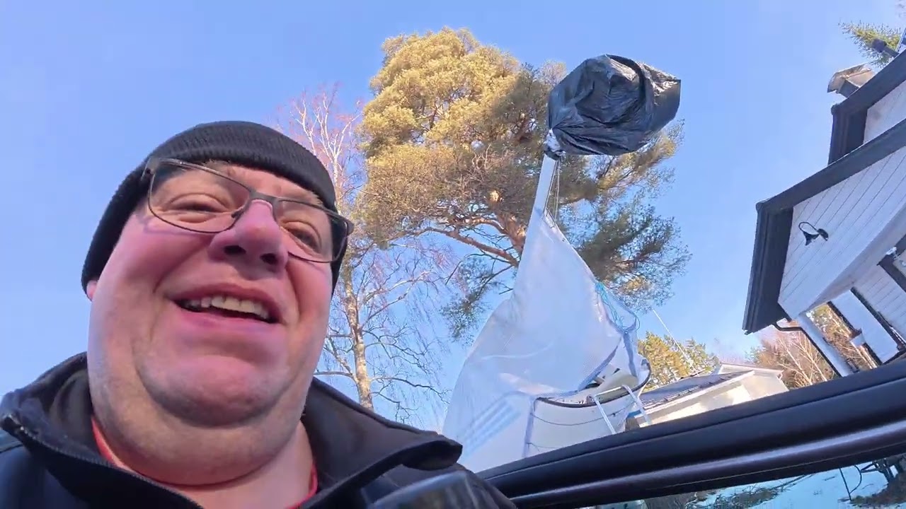 Det tänkte gå illa när vi eldar lördagsbastun🇫🇮❄️