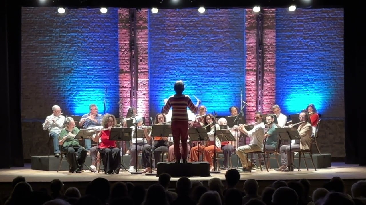Canto do Rio - Orquestra de Flautas da Casa do Choro