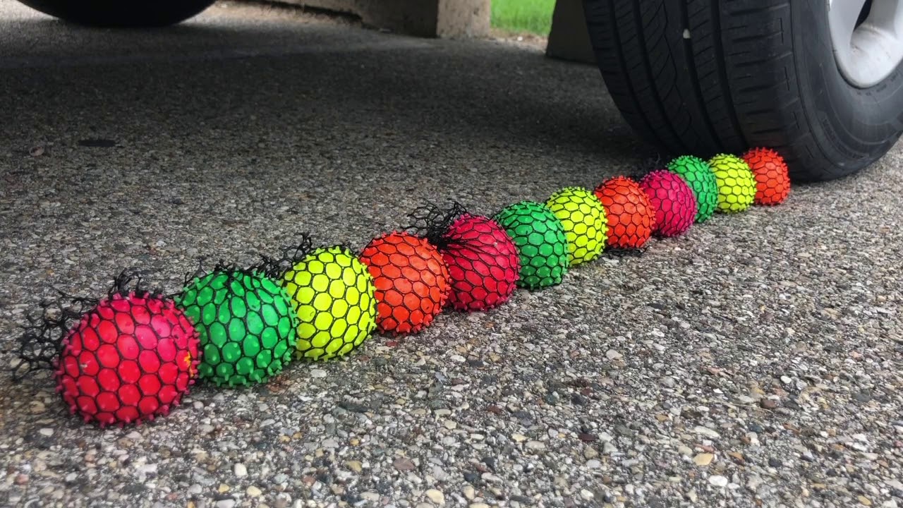EXPERIMENT CAR VS SQUISHY STRESS BALLS 8