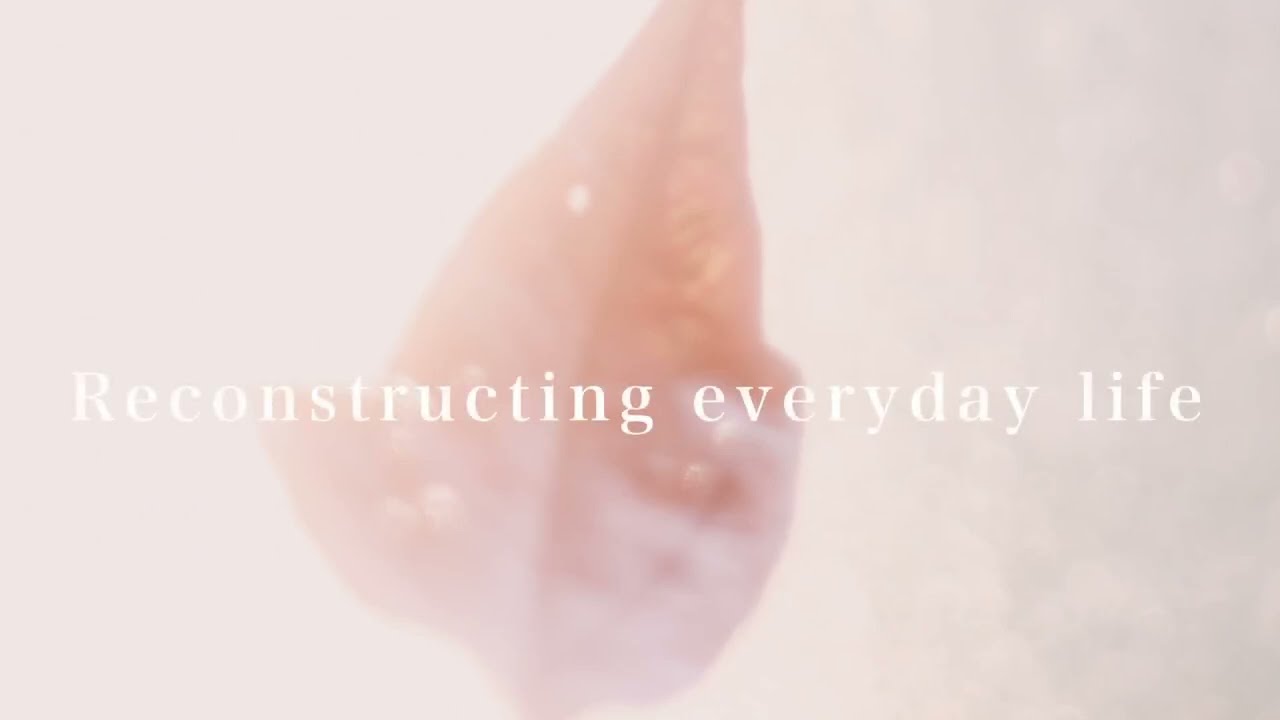 Reconstructing everyday life