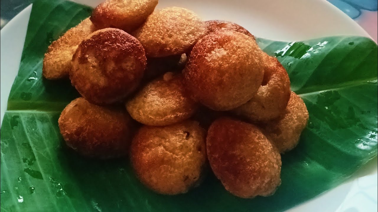 கிராமத்து கருப்பட்டி பணியாரம்#shortsfeed #trendingvideo #viralvideo #traditionalfood #apprakalsuji 