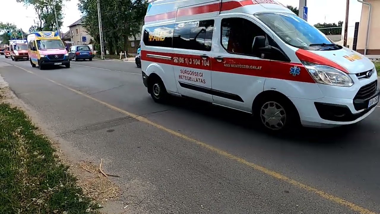 Kéklámpás felvonulás 