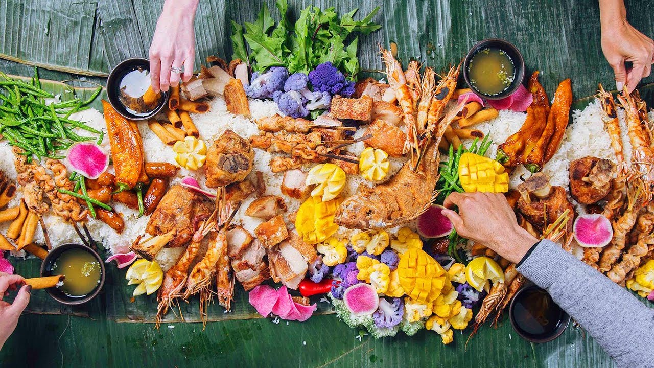 Enjoy A Mound of Filipino Food | Kamayan Feasts at Sunda