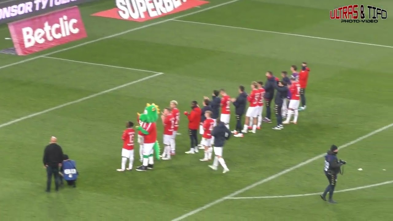PL: Wieczysta Kraków - Wisła Kraków [podziękowania]. 2025-10-02