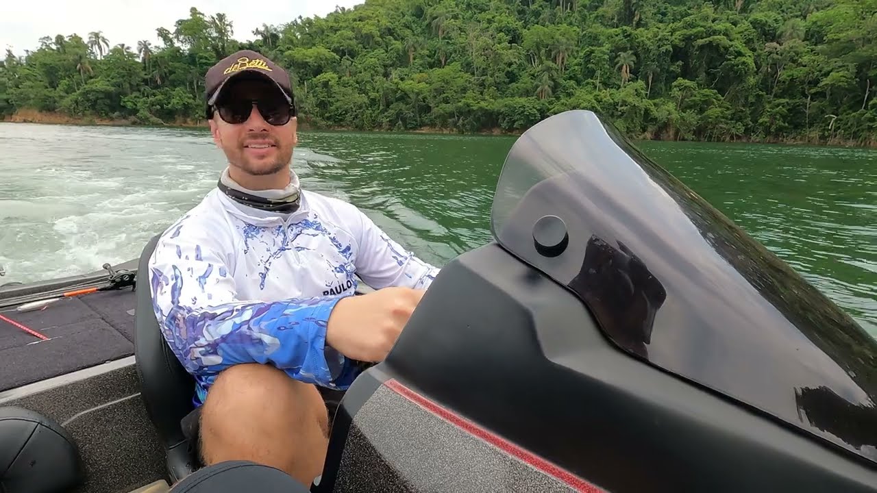 PESCARIA DE BASS BOAT QUEST 268 MERCURY 115 PRO XS