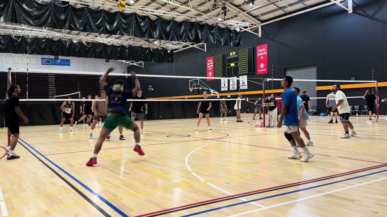 Sea Hawks vs Bay Barbarians (set 4)