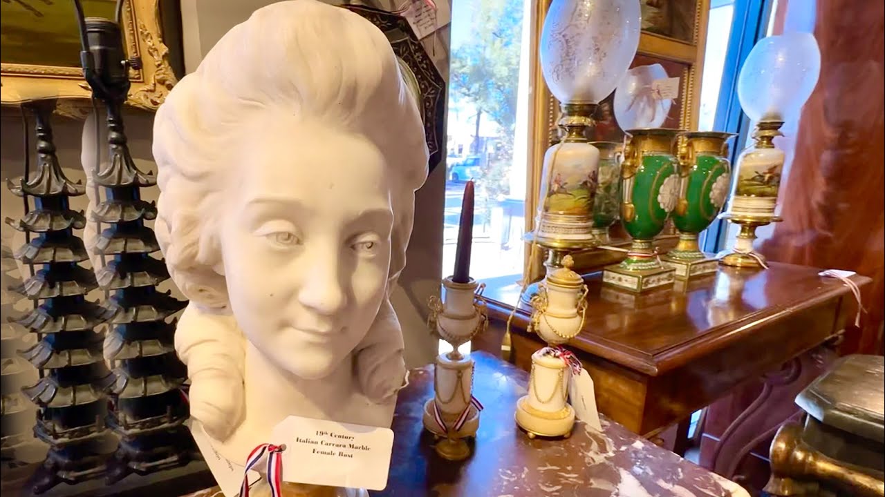 Secret Compartment for Her Lover's Note ❤️ ANTIQUING with Ron.