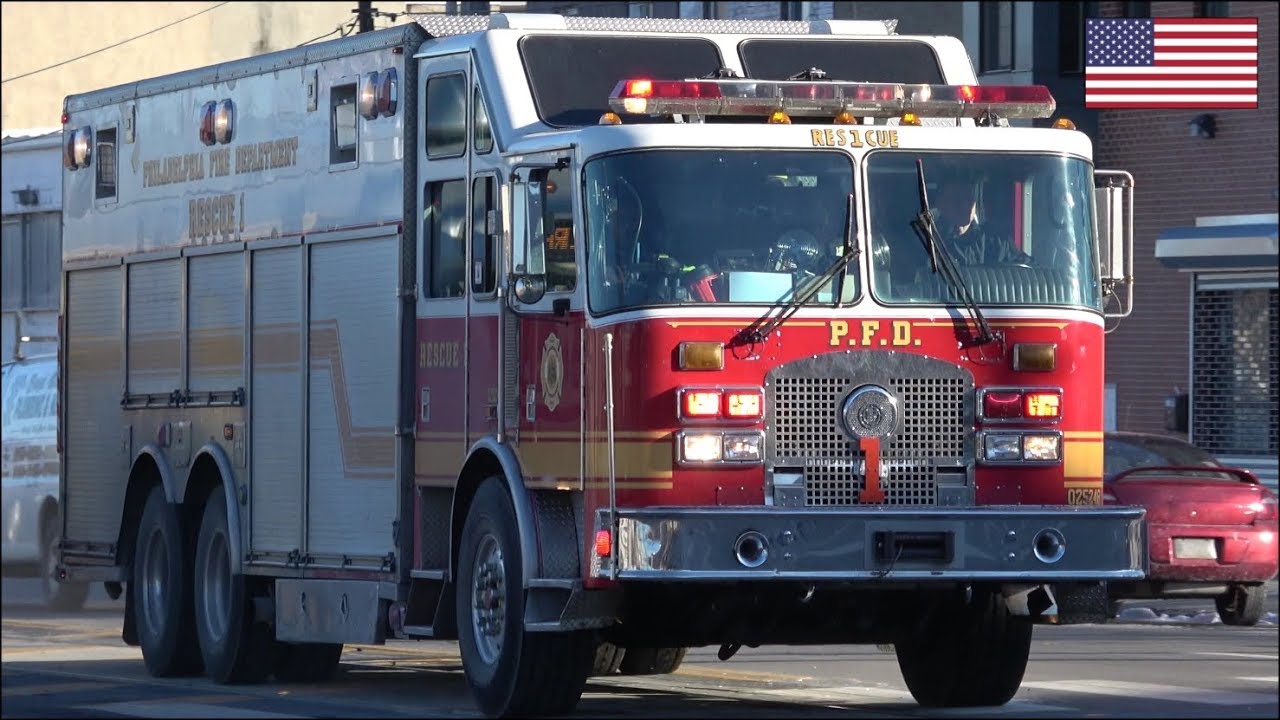 PFD Rescue 1 fire truck responding with air horn, siren & lights