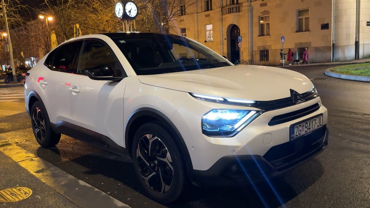 New CITROEN C4 X 2024 - night DRIVE in the city (PureTech 130 HP)