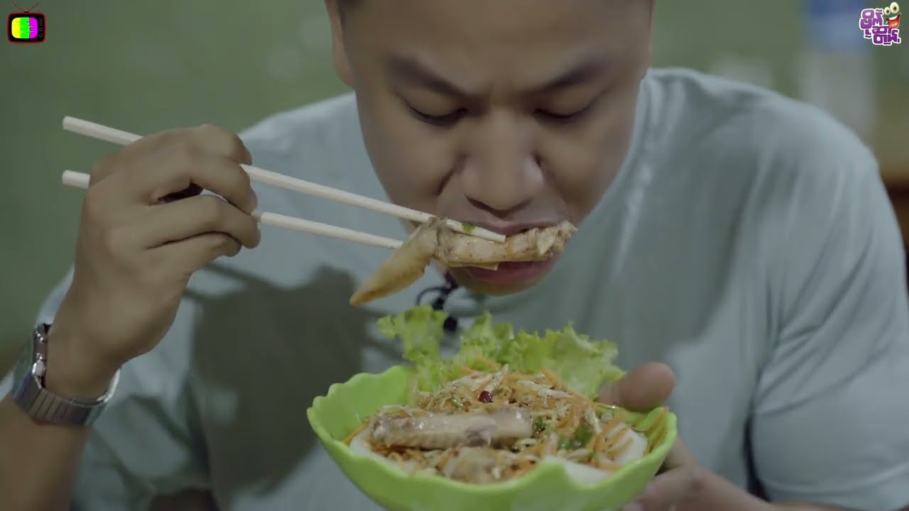 In Lashio, you can try every kinds of Malar related Meals in this Malar King Restaurant.