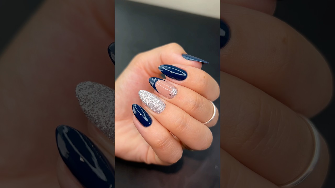 Дизайн ногтей с синими блестками 🤌😍 