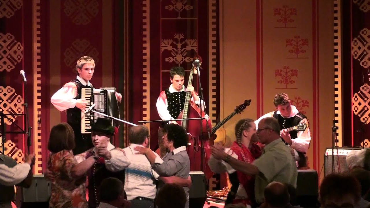Robi Novak in Mladi Korenjaki - Valček za harmoniko