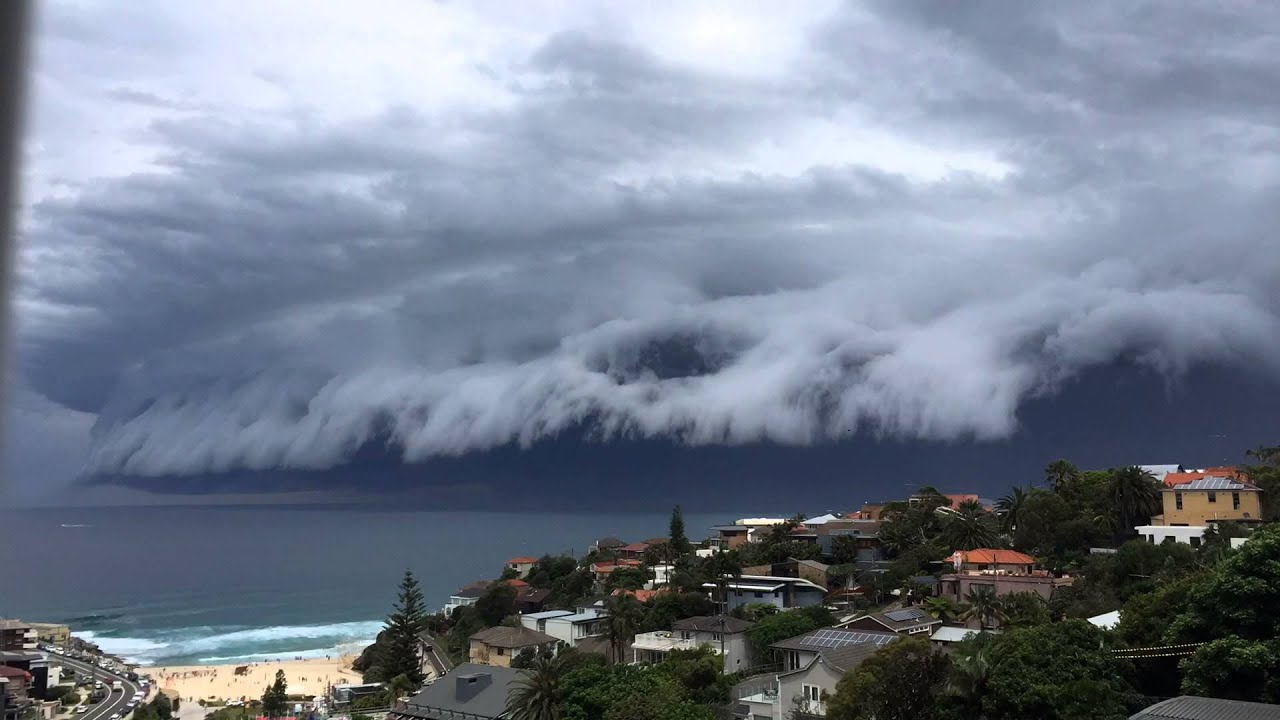 Sydney Storm Bondi (timelapse)