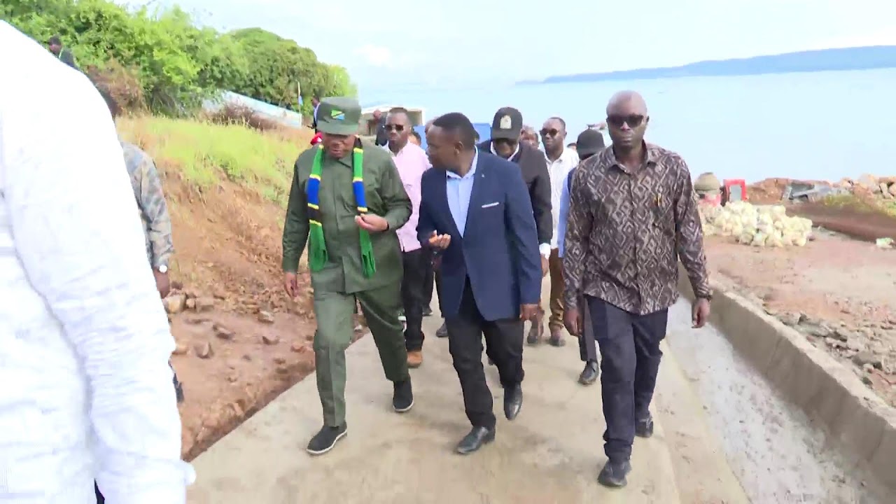 WAZIRI MKUU ANAKAGUA BANDARI YA KASANGA-RUKWA