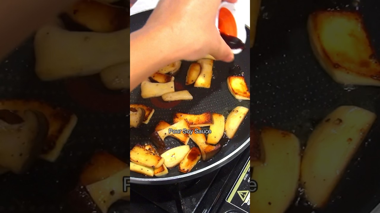King Oyster Mushrooms with Butter and Soy sauce / Eringi Butter Sauteed #shorts #kingoystermushroom